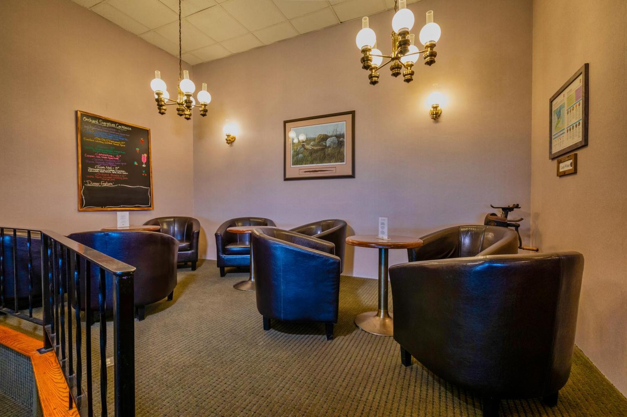 Old Orchard Inn Вулфвилл Экстерьер фото