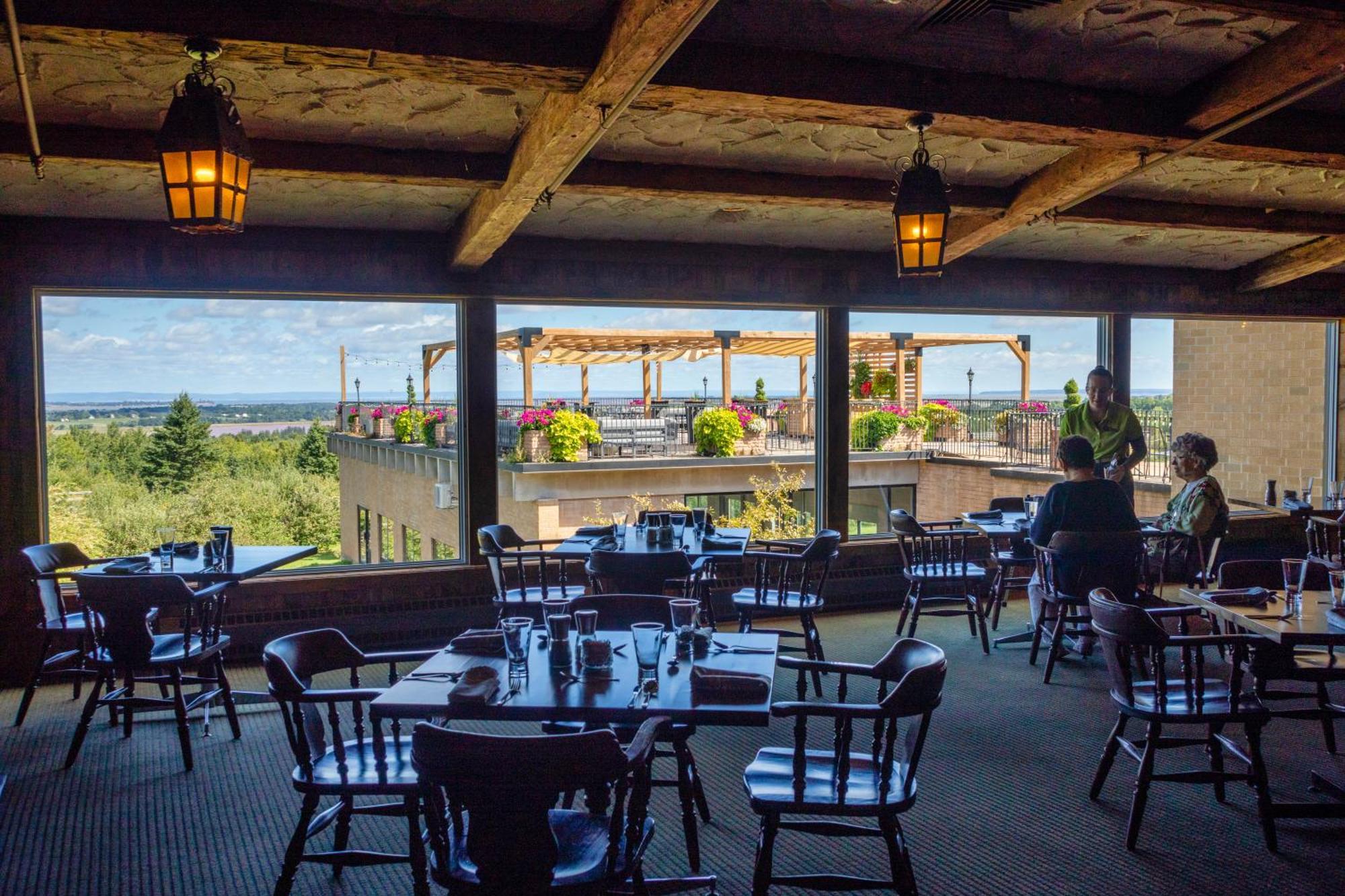 Old Orchard Inn Вулфвилл Экстерьер фото